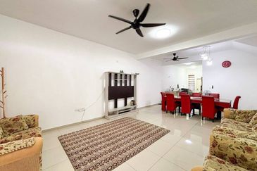 TIARA SENDAYAN (PRESINT 8)