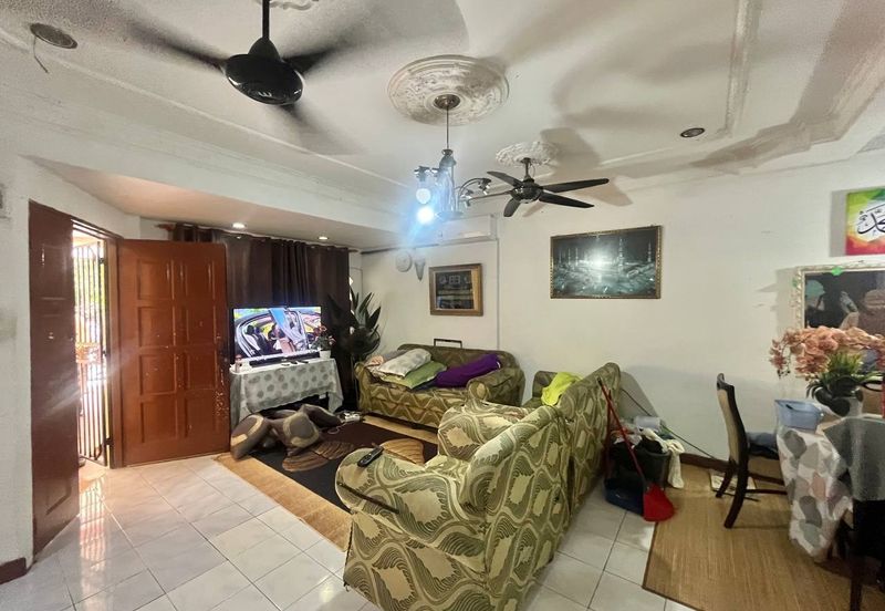 Taman Dahlia, Sepang