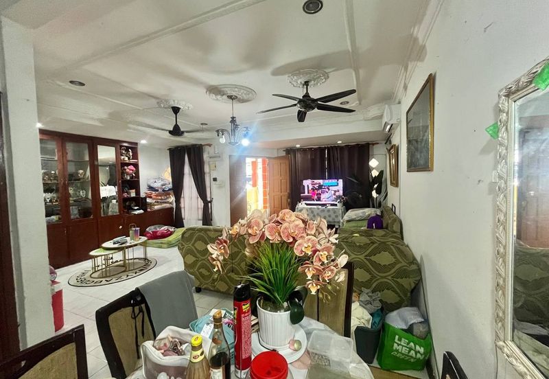 Taman Dahlia, Sepang