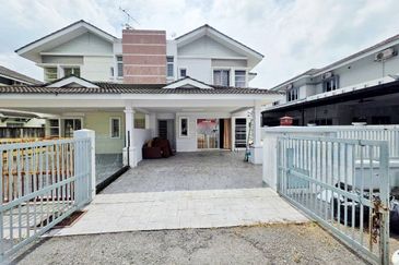 Taman Tasik Semenyih (Lake Residence)