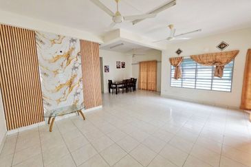 Taman Tasik Semenyih (Lake Residence)