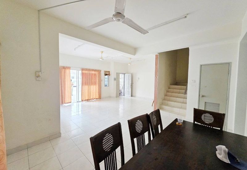 Taman Tasik Semenyih (Lake Residence)