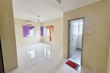 Taman Tasik Semenyih (Lake Residence)