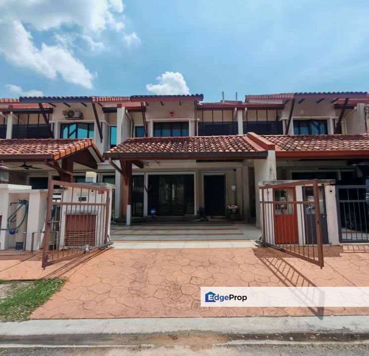 RENOVATED 🔥 2 Storey Terrace Setia Alam Sari (Ilham 2) Bangi, Selangor, Bangi