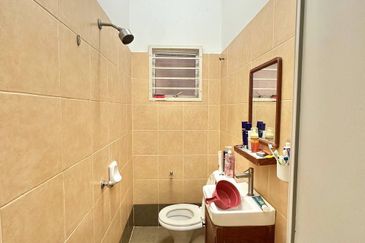 Jalan Lombong Emas Seksyen 29