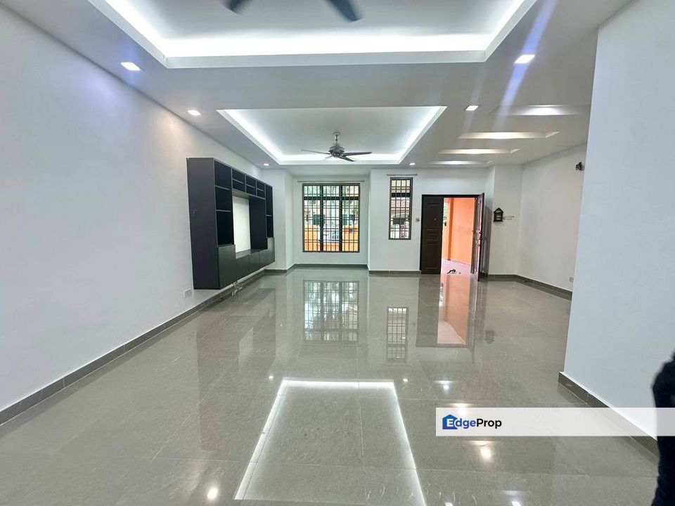 CHEAPEST FREEHOLD❗️2.5 Storey Terrace Taman Warisan Indah Kota Warisan Sepang, Selangor, Sepang