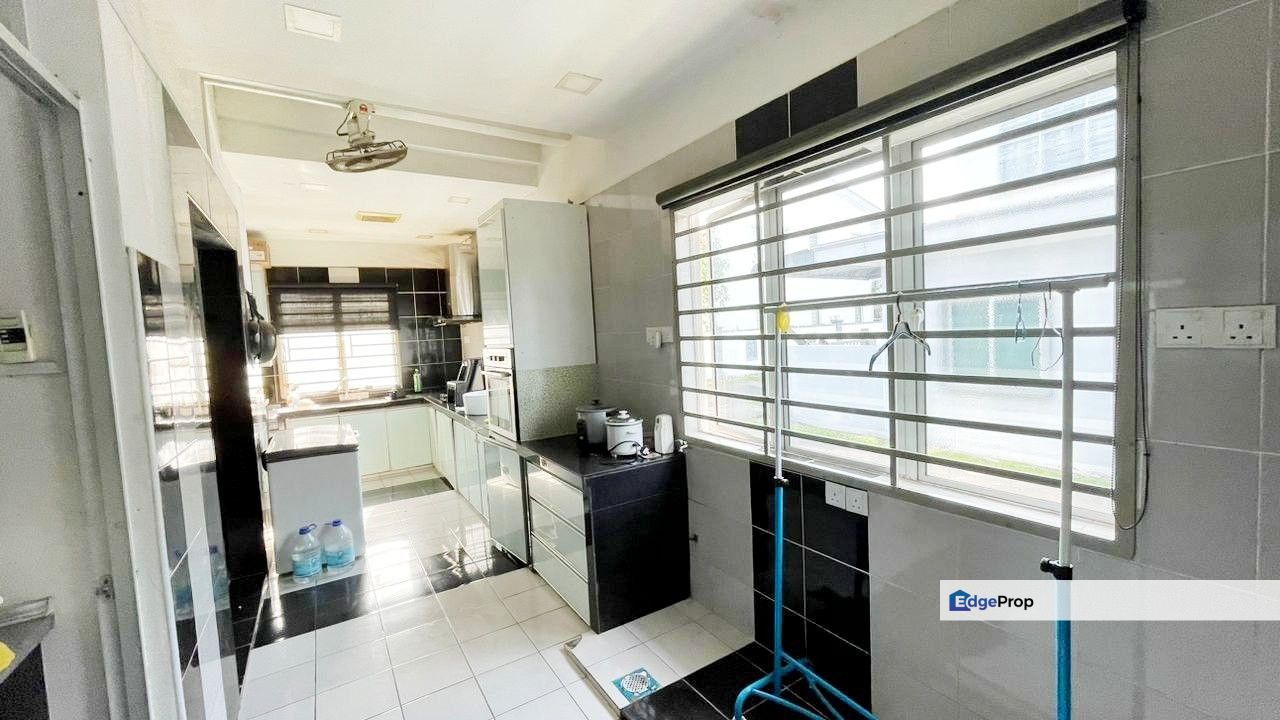 MURAH FREEHOLD🔥 Double Storey Terrace Laman Bakawali Kota Seriemas Nilai N9, Negeri Sembilan, Nilai