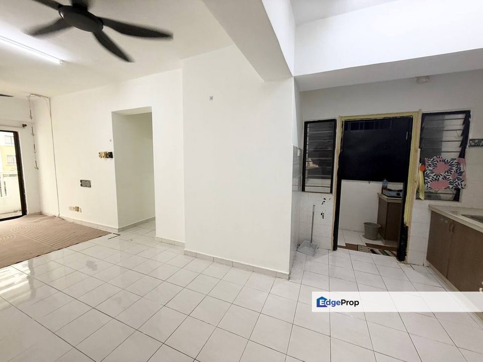 BELOW MARKET KITCHEN CABINET❗️Vista Millenium Condominium, Puchong, Selangor, Puchong