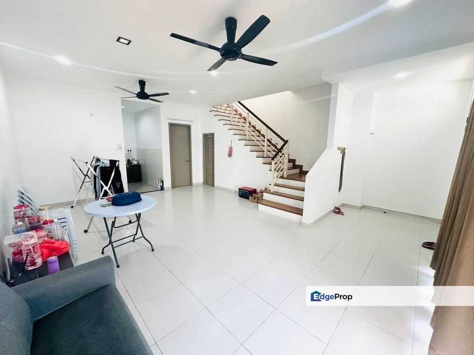 BELOW MARKET❗️2 Storey Terrace Laman Bakawali Kota Seriemas Nilai, Negeri Sembilan, Nilai