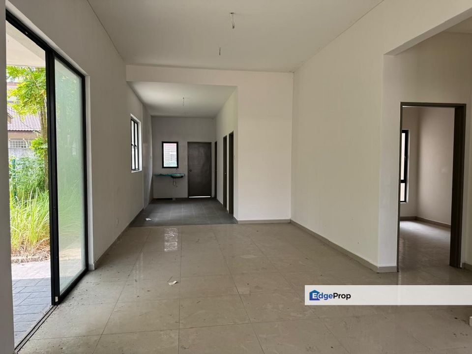 ENDLOT❗️1-Storey Terrace Jalan Angkasa, Bandar Mahkota Banting , Selangor, Banting