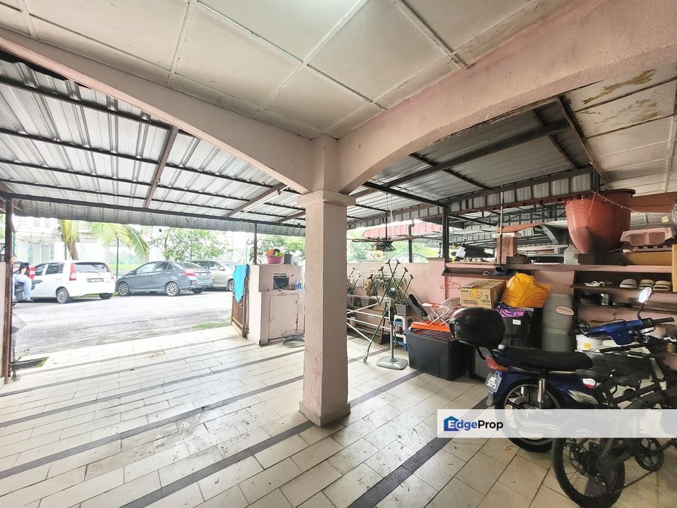 FACING OPEN EXTENDED KITCHEN❗️2 Storey Terrace Jalan Angkasa, Bandar Mahkota Banting, Selangor, Banting