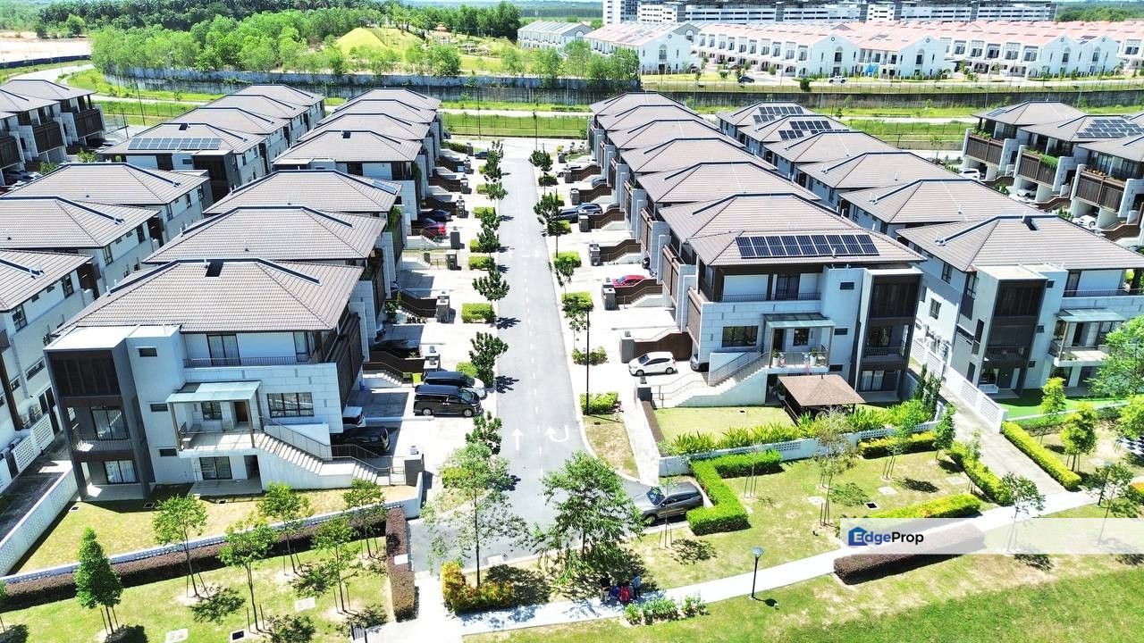 ENDLOT EXTRA LAND🔥6 BEDROOM❗️3-Storey Terrace The Mulia Residences Cyberjaya, Selangor, Cyberjaya