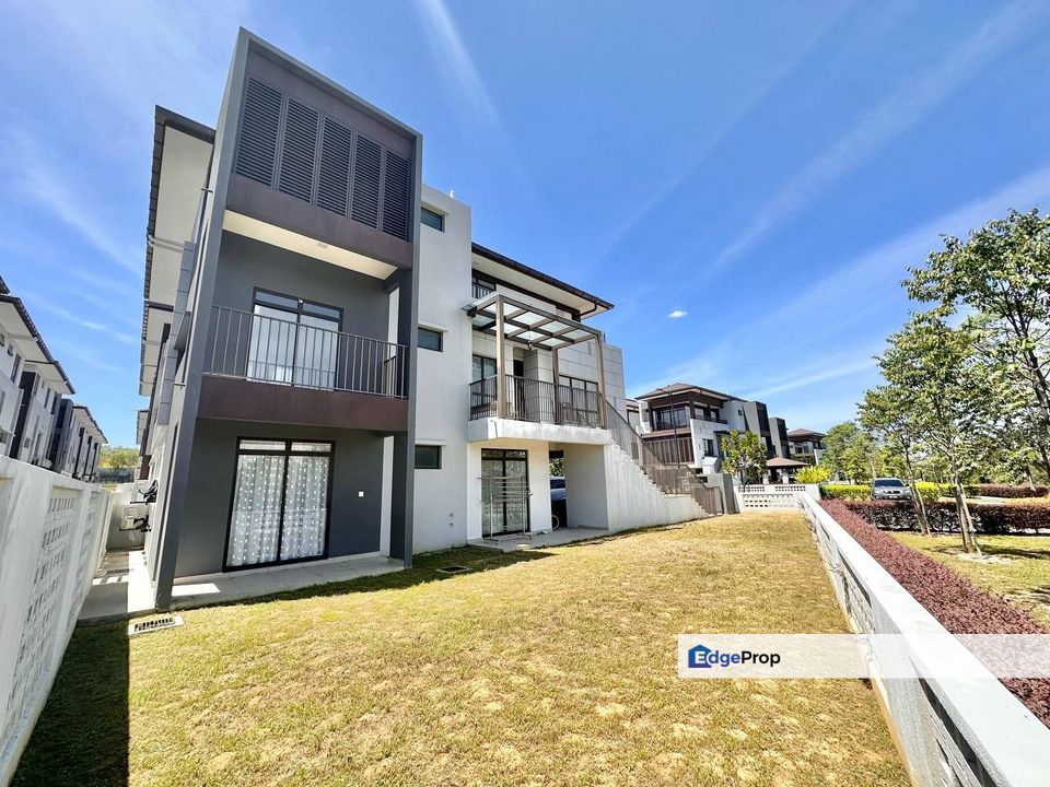 ENDLOT EXTRA LAND🔥6 BEDROOM❗️3-Storey Terrace The Mulia Residences Cyberjaya, Selangor, Cyberjaya