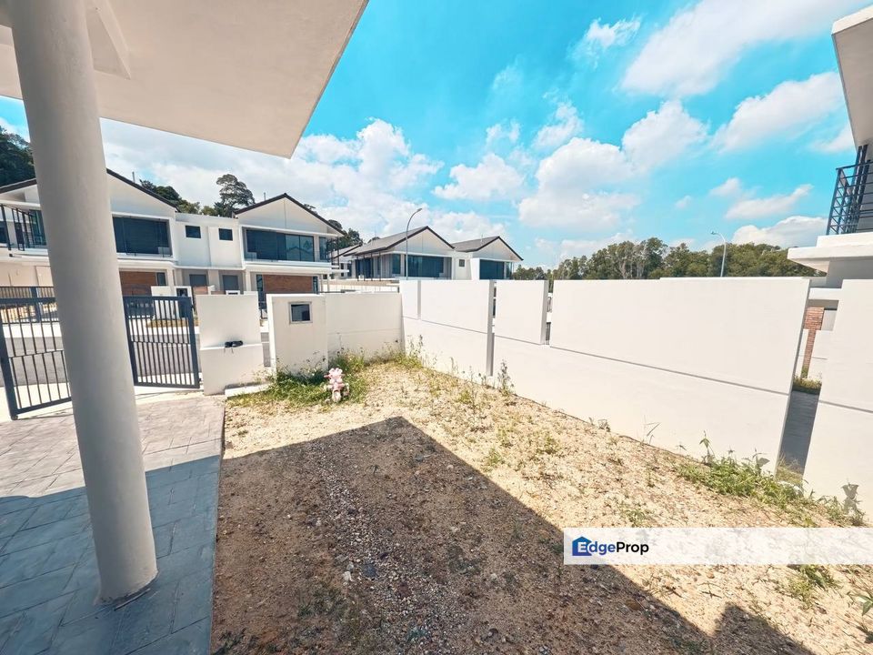 SEMI-D 40' x 80' 5 BEDROOM🔥2 Storey Semi-D Greenhill Residence Seksyen U10 Shah Alam, Selangor, Shah Alam