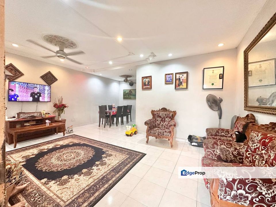 FACING TASIK 🔥Double Storey Terrace Jalan Kristal Seksyen 7 Shah Alam, Selangor, Shah Alam