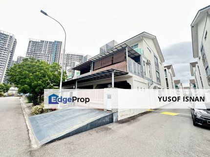 Bangi Avenue 3 Storey End Lot House Bangi For Sale Fully Renovated & Furnished , Selangor, Bangi