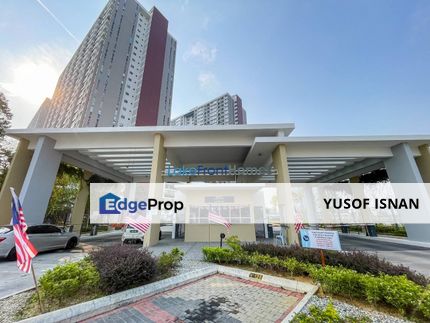 Level 1 Lakefront Homes Condominium Cyberjaya For Sale Facing Pool Renovated Unit, Selangor, Cyberjaya