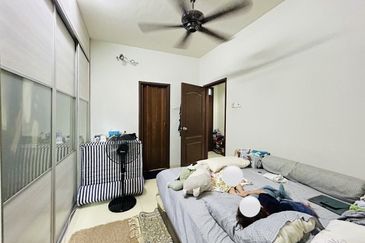 Villa Park Condominium