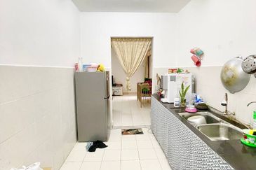 Apartment Teratai, Taman Sutera