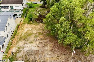 Perdana Lakeview East