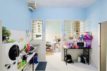 Apartment Teratai, Taman Sutera