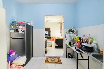 Apartment Teratai, Taman Sutera
