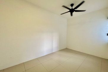 Vista Sri Tanjung Condominium