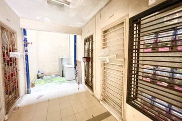 Apartment Teratai, Taman Sutera