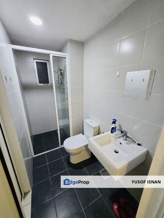 Same Level With Pool, Cerrado Suites Southville City Bangi, Low Level, 2 Car Park, Selangor, Bangi