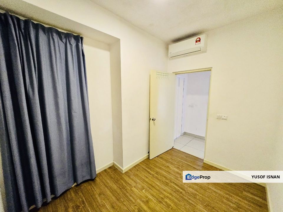 Same Level With Pool, Cerrado Suites Southville City Bangi, Low Level, 2 Car Park, Selangor, Bangi