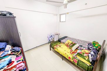 Flat Desa Mentari Blok 5