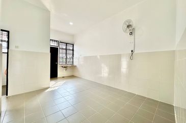 Taman Kenanga, Banting