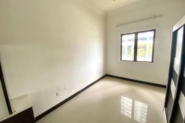 Desa Idaman Residences