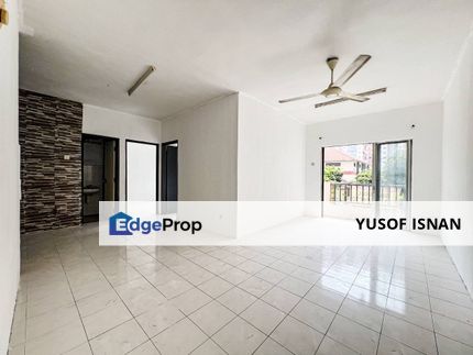 Level 1 @ Vista Pinggiran Apartment Taman Pinggiran Putra Seri Kembangan For sale!, Selangor, Seri Kembangan