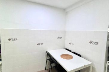 Tasik Heights Apartment