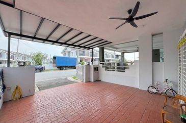 Kota Puteri, Batu Arang