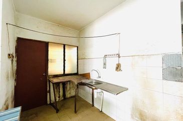 Aman Perdana Apartment