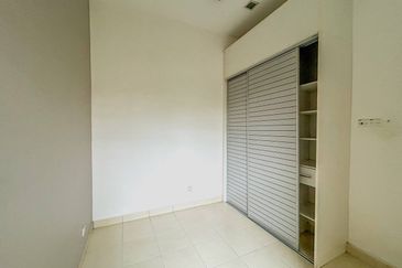 Villa Park Condominium