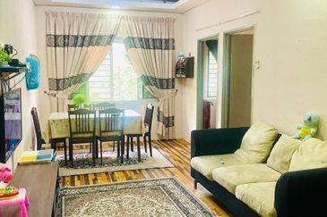 Sri Dahlia Apartment