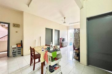 Pangsapuri Putra Impian, Taman Pinggiran Putra