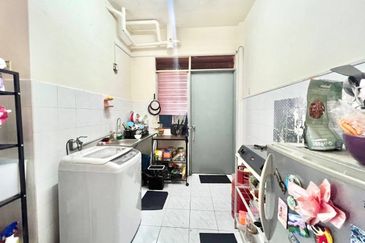 Pangsapuri Putra Impian, Taman Pinggiran Putra