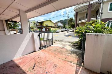 Jalan Bandar Melawati 