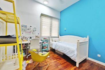 16 Quartz Melawati Condominium