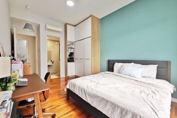 16 Quartz Melawati Condominium