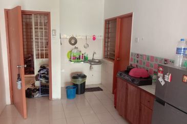 For Sale an apartment with tenancy in Tg Malim