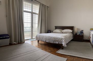 Emerald Hill, Taman Bukit Indah