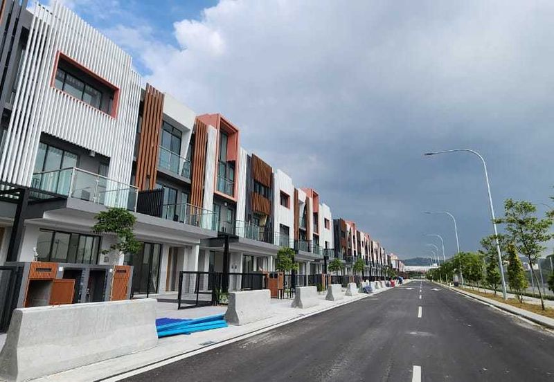 Taman Puchong Legenda