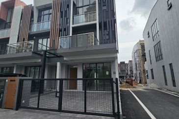 Taman Puchong Legenda