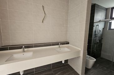 Taman Puchong Legenda