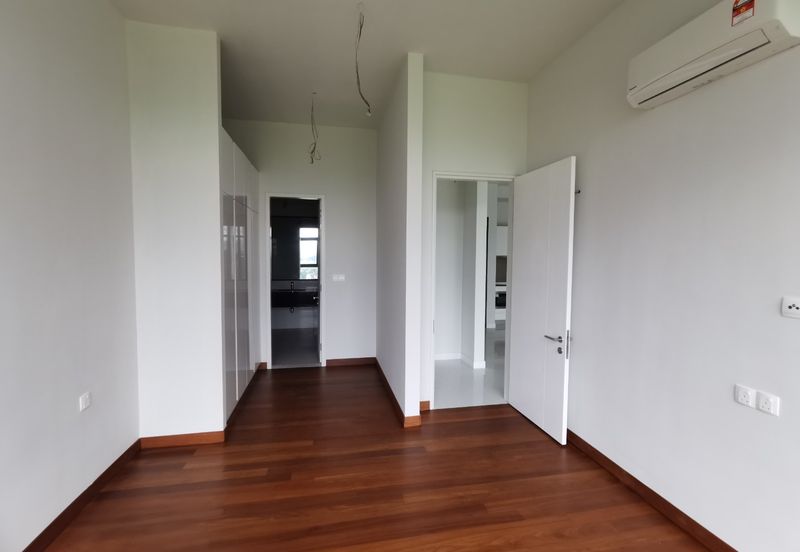 Mayfair Residences @ Pavilion Embassy